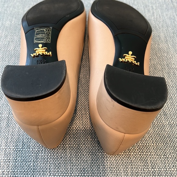 Authentic Prada women’s low heel shoes size 35.1/5. - Picture 6 of 9